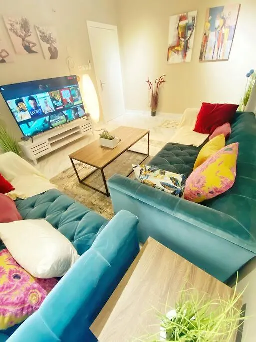 Smart Entry Apartment W Pvt Entrance 3B الرياض